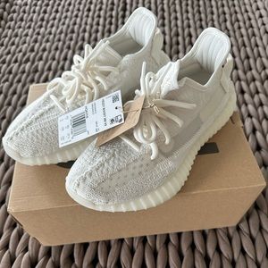 NWT / NIB - YEEZY BOOST 350 V2 (BONE)